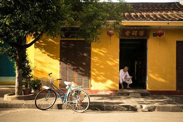 Gimana Sih Caranya Mengajarkan Moral ke Anak Usia 5 Tahun? Ini Panduan Praktis & Spiritualnya! - Articles article from Urantia Hub